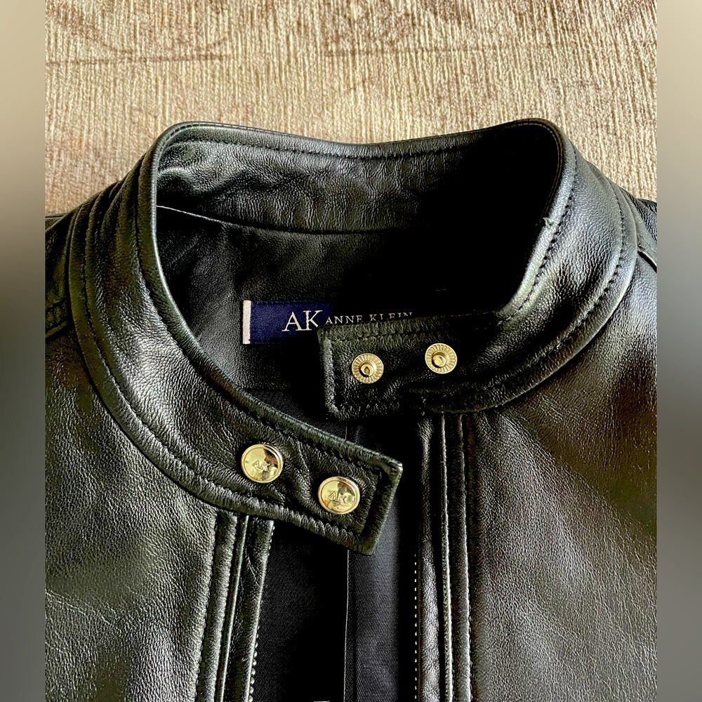 Anne Klein leather jacket size small
